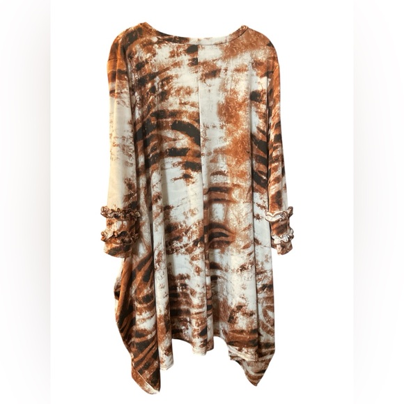 Brown and Tan Asymmetrical Cuffed Sleeve Tunic - Picture 2 of 6